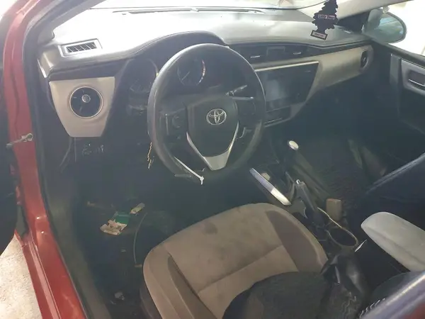 5YFBURHE7HP667991 2017 TOYOTA COROLLA - Image 8