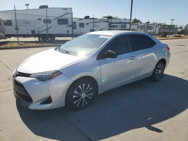 5YFBURHE7HP669997 2017 TOYOTA COROLLA - Image 1