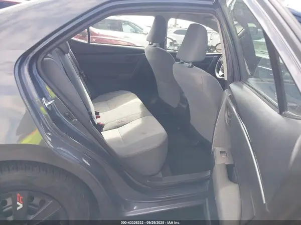 5YFBURHE7HP672155 2017 TOYOTA COROLLA - Image 8