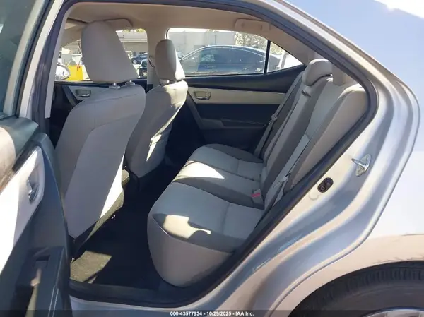 5YFBURHE7HP672964 2017 TOYOTA COROLLA - Image 8