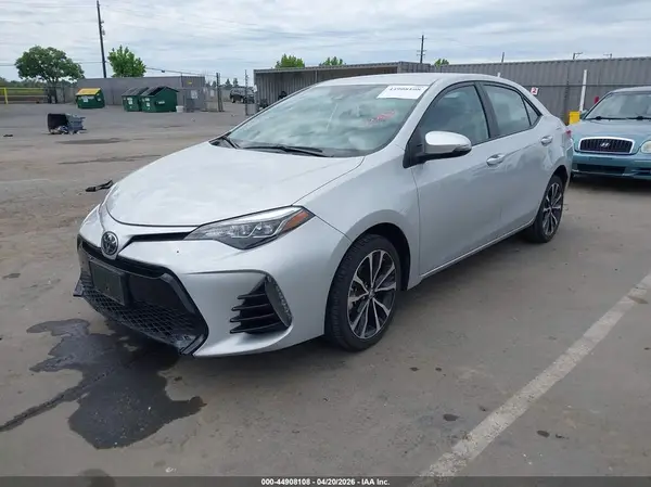 5YFBURHE7HP673001 2017 TOYOTA COROLLA - Image 2