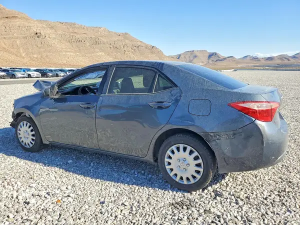 5YFBURHE7HP673550 2017 TOYOTA COROLLA - Image 2