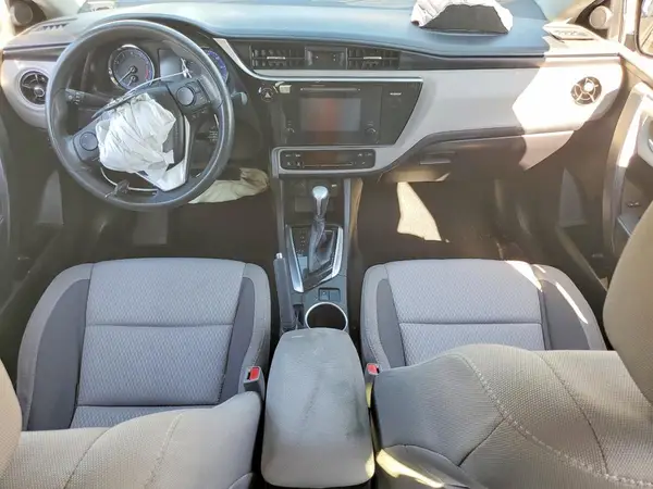 5YFBURHE7HP673550 2017 TOYOTA COROLLA - Image 8