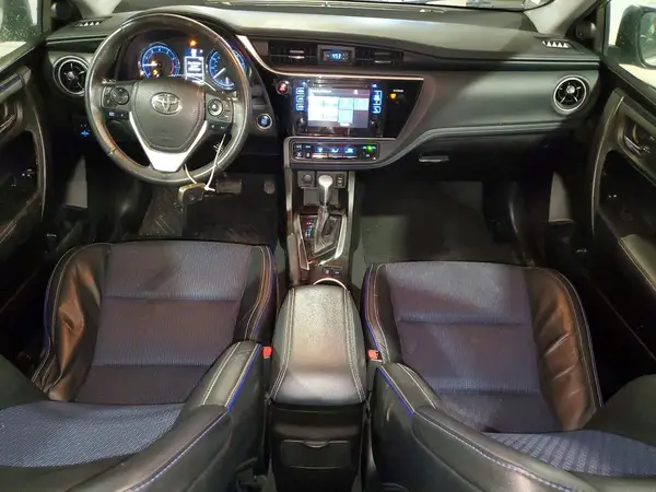 5YFBURHE7HP674200 2017 TOYOTA COROLLA - Image 8
