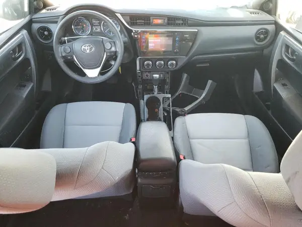 5YFBURHE7HP675041 2017 TOYOTA COROLLA - Image 8