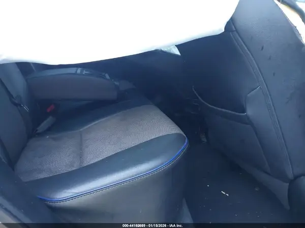 5YFBURHE7HP676481 2017 TOYOTA COROLLA - Image 8