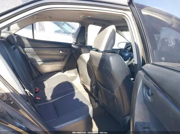 5YFBURHE7HP677596 2017 TOYOTA COROLLA - Image 8