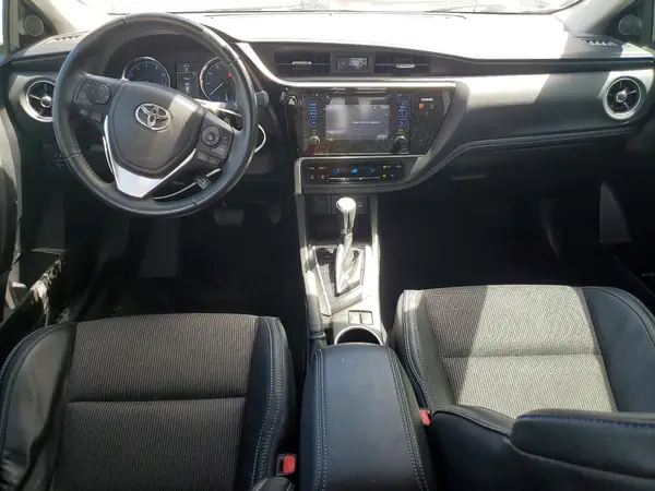 5YFBURHE7HP678487 2017 TOYOTA COROLLA - Image 8