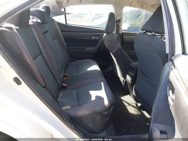 5YFBURHE7HP680725 2017 TOYOTA COROLLA - Image 8