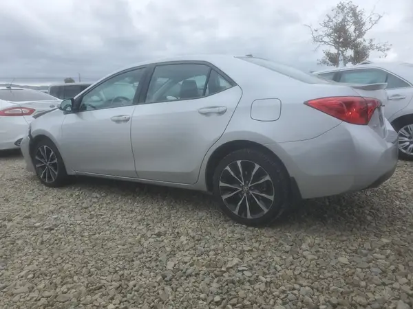 5YFBURHE7HP681499 2017 TOYOTA COROLLA - Image 2