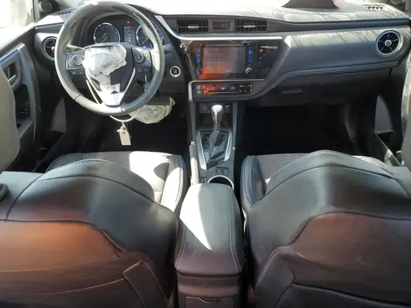 5YFBURHE7HP685889 2017 TOYOTA COROLLA - Image 8