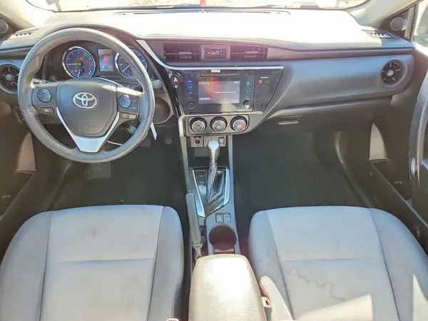 5YFBURHE7HP686542 2017 TOYOTA COROLLA - Image 8