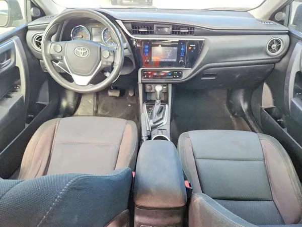 5YFBURHE7HP688937 2017 TOYOTA COROLLA - Image 8