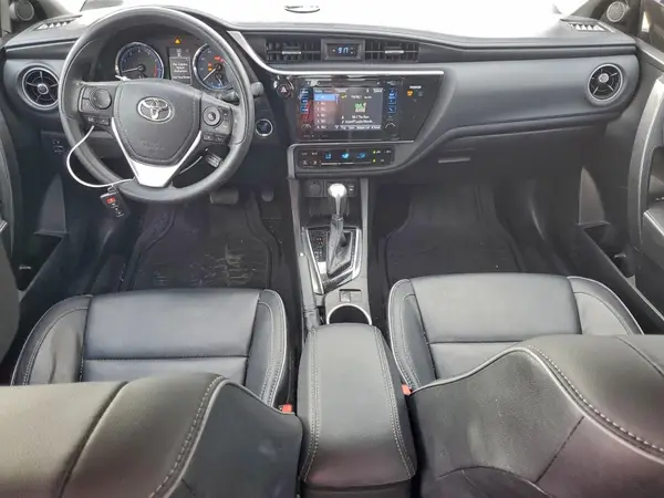 5YFBURHE7HP689554 2017 TOYOTA COROLLA - Image 8
