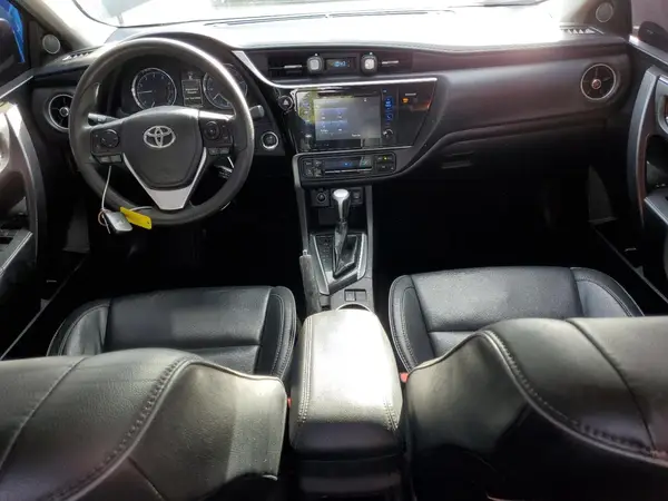 5YFBURHE7HP692700 2017 TOYOTA COROLLA - Image 8