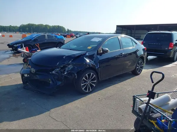 5YFBURHE7HP693300 2017 TOYOTA COROLLA - Image 2