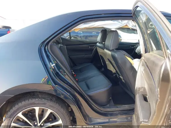 5YFBURHE7HP693300 2017 TOYOTA COROLLA - Image 8