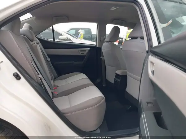 5YFBURHE7HP696648 2017 TOYOTA COROLLA - Image 8