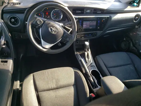 5YFBURHE7HP700732 2017 TOYOTA COROLLA - Image 8