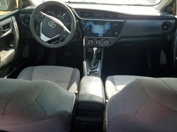 5YFBURHE7HP701637 2017 TOYOTA COROLLA - Image 8