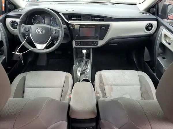 5YFBURHE7HP702416 2017 TOYOTA COROLLA - Image 8
