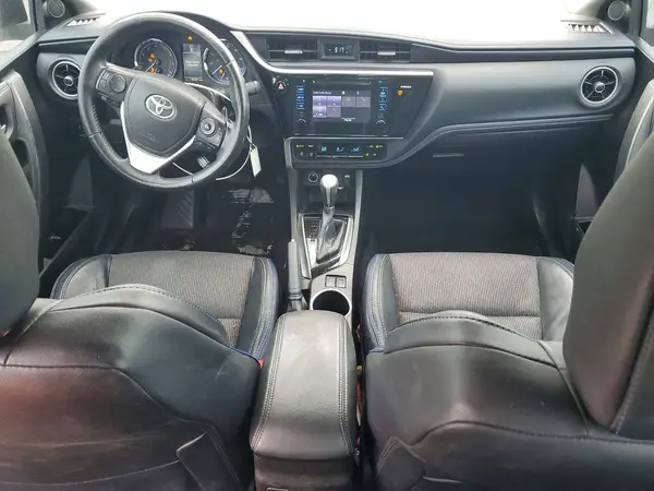 5YFBURHE7HP703615 2017 TOYOTA COROLLA - Image 8