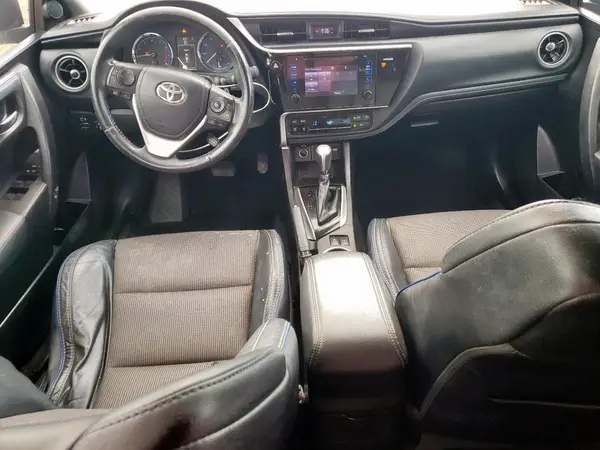 5YFBURHE7HP704523 2017 TOYOTA COROLLA - Image 8