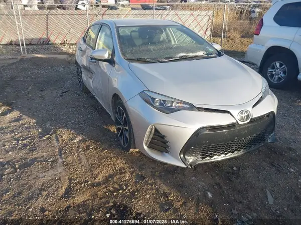 5YFBURHE7HP706367 2017 TOYOTA COROLLA - Image 1