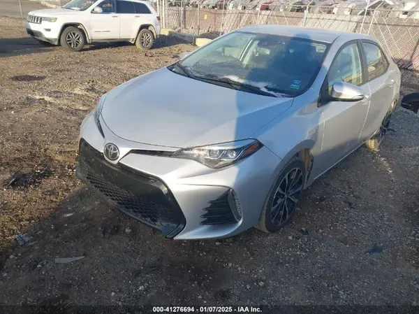 5YFBURHE7HP706367 2017 TOYOTA COROLLA - Image 2