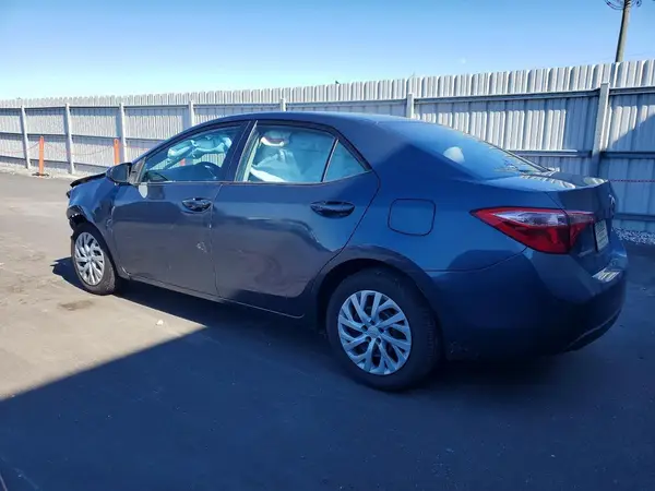 5YFBURHE7HP706868 2017 TOYOTA COROLLA - Image 2