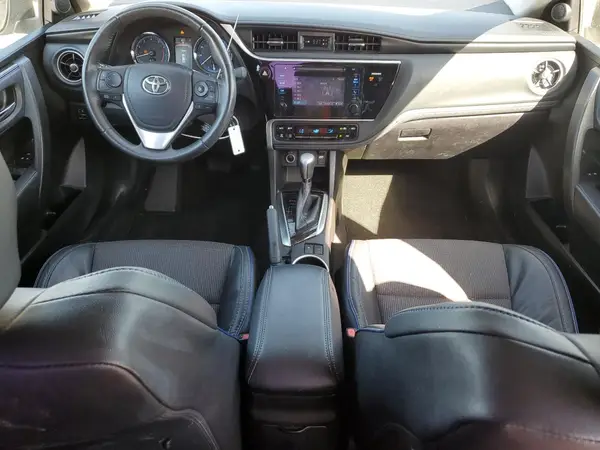 5YFBURHE7HP708510 2017 TOYOTA COROLLA - Image 8