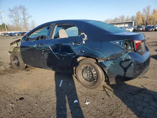 5YFBURHE7HP708572 2017 TOYOTA COROLLA - Image 2