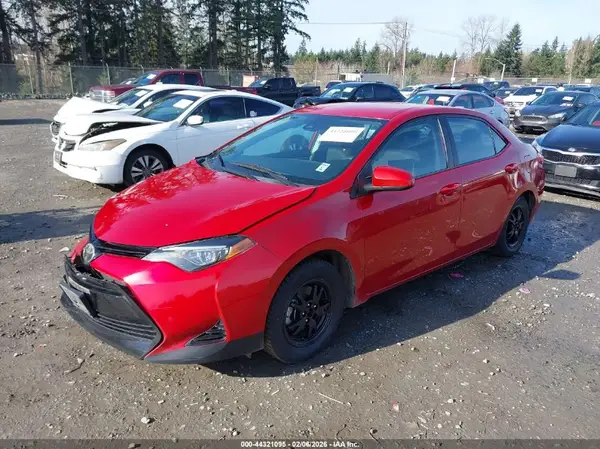 5YFBURHE7HP713352 2017 TOYOTA COROLLA - Image 2