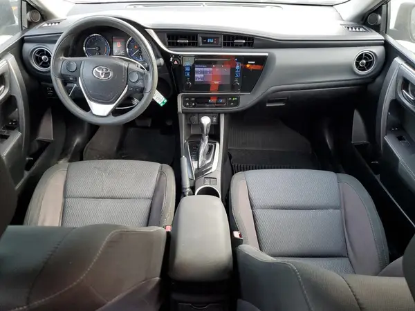 5YFBURHE7HP713576 2017 TOYOTA COROLLA - Image 8