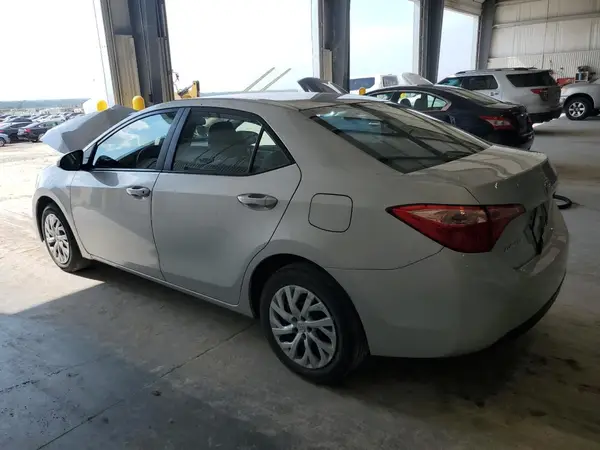 5YFBURHE7HP714291 2017 TOYOTA COROLLA - Image 2