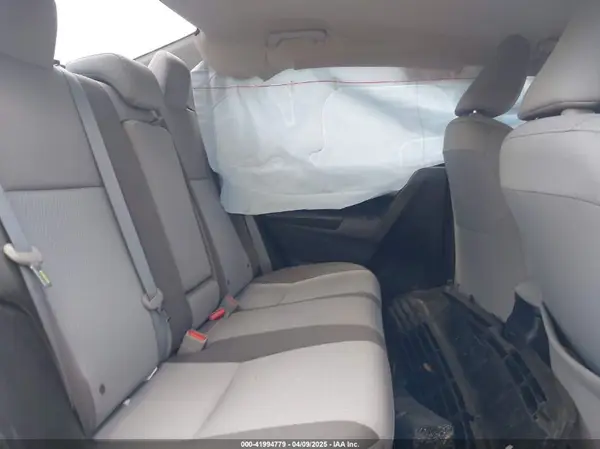 5YFBURHE7HP715912 2017 TOYOTA COROLLA - Image 8