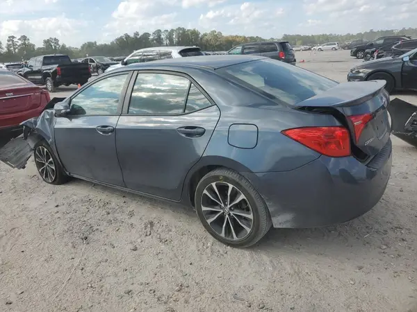 5YFBURHE7HP715991 2017 TOYOTA COROLLA - Image 2