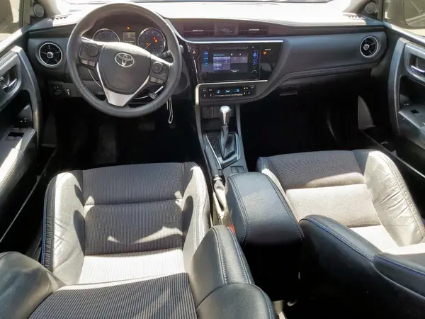 5YFBURHE7HP719152 2017 TOYOTA COROLLA - Image 8