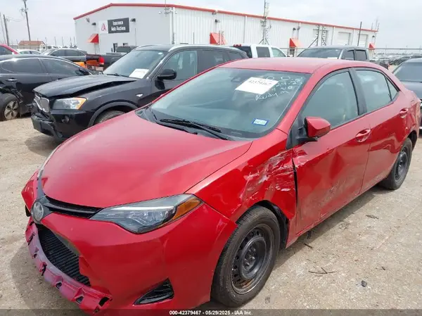 5YFBURHE7HP719278 2017 TOYOTA COROLLA - Image 2
