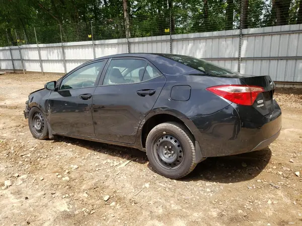 5YFBURHE7HP719913 2017 TOYOTA COROLLA - Image 2