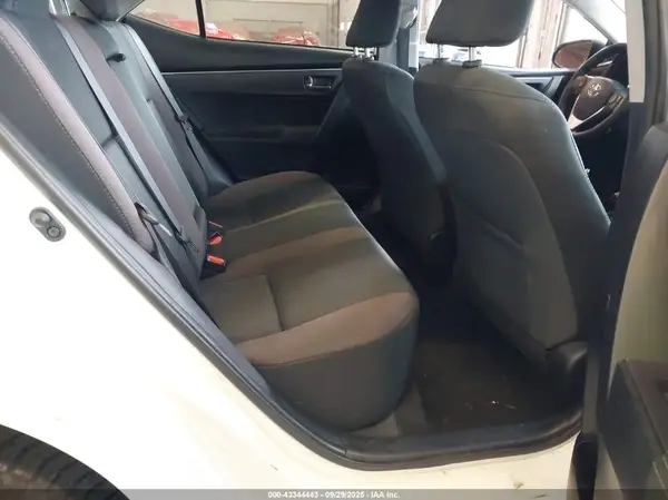 5YFBURHE7HP720060 2017 TOYOTA COROLLA - Image 8