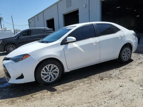5YFBURHE7HP720849 2017 TOYOTA COROLLA - Image 1
