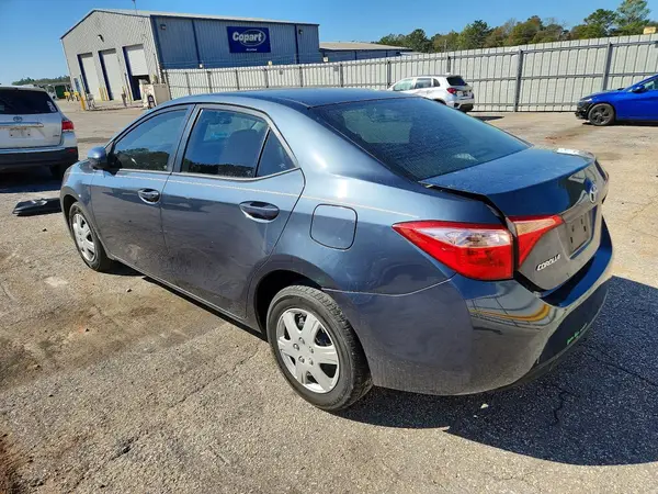 5YFBURHE7HP722455 2017 TOYOTA COROLLA - Image 2