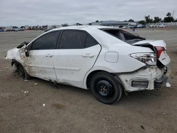 5YFBURHE7HP728126 2017 TOYOTA COROLLA - Image 2