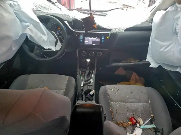5YFBURHE7HP728532 2017 TOYOTA COROLLA - Image 8