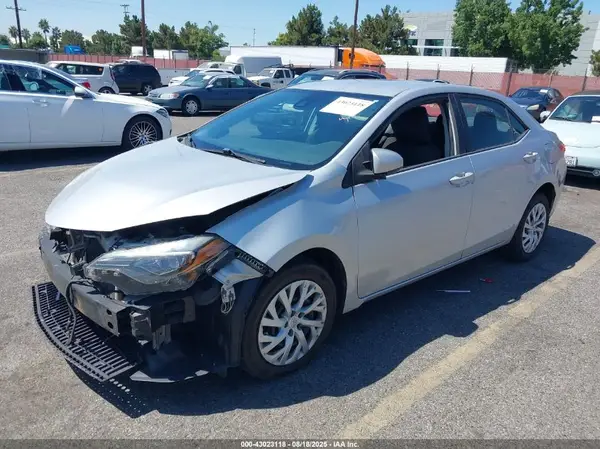 5YFBURHE7HP730281 2017 TOYOTA COROLLA - Image 2