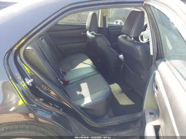 5YFBURHE7HP733018 2017 TOYOTA COROLLA - Image 8