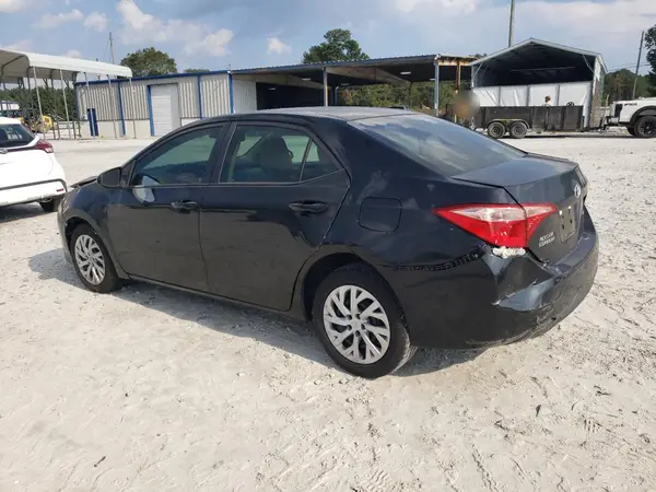 5YFBURHE7HP734413 2017 TOYOTA COROLLA - Image 2