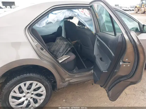 5YFBURHE7HP735464 2017 TOYOTA COROLLA - Image 8