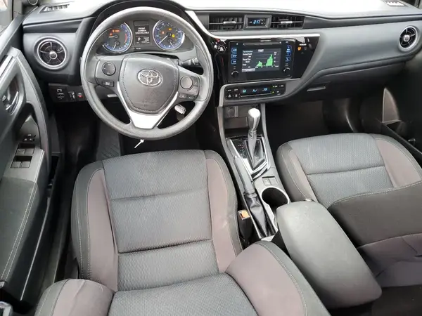5YFBURHE7HP736677 2017 TOYOTA COROLLA - Image 8